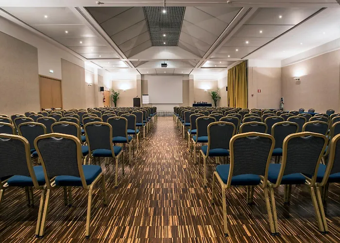 Flyon Hotel & Conference Center Bologna